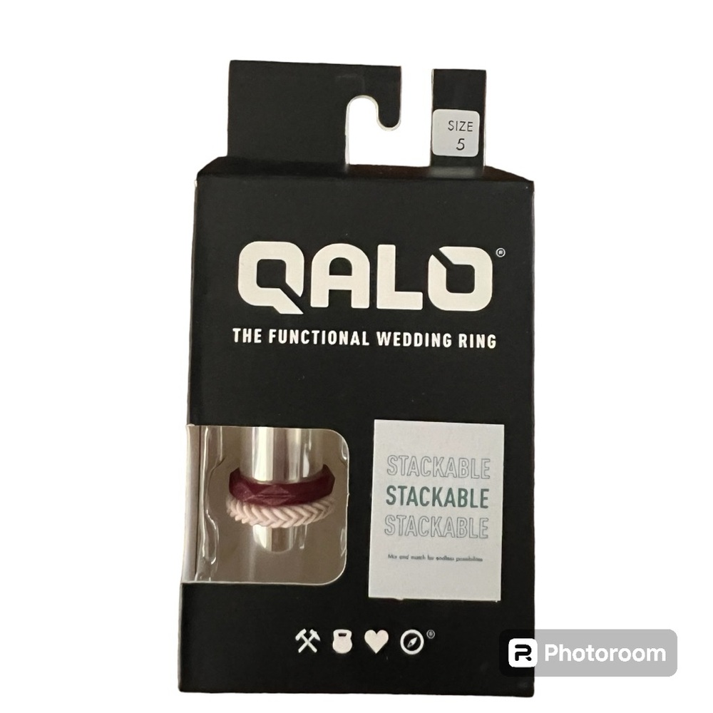 NEW Qalo Stackable Rings Size 5